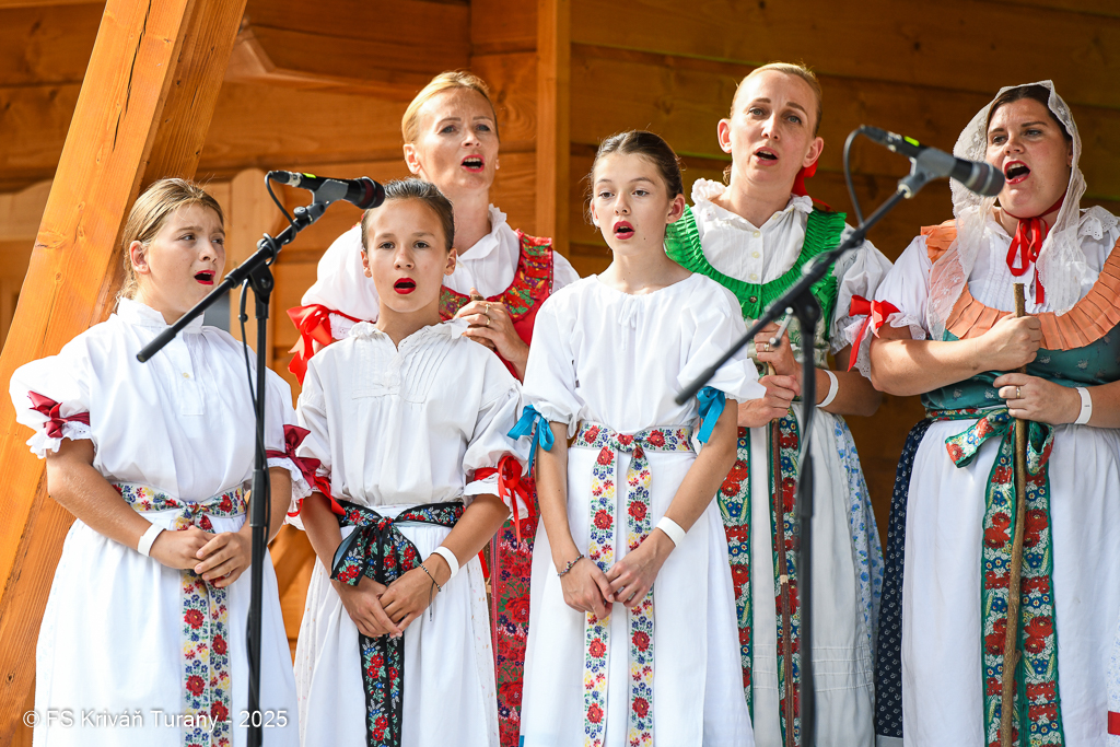 Číslo fotografie je DSC_8221