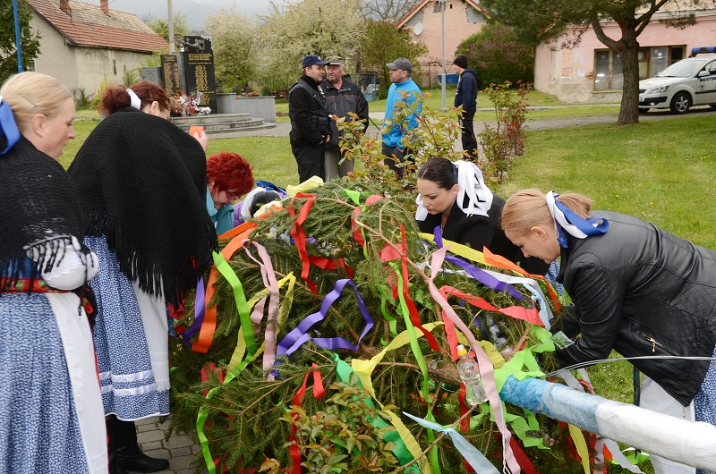 štvrtok, 28. apríla 2016 17:59:34