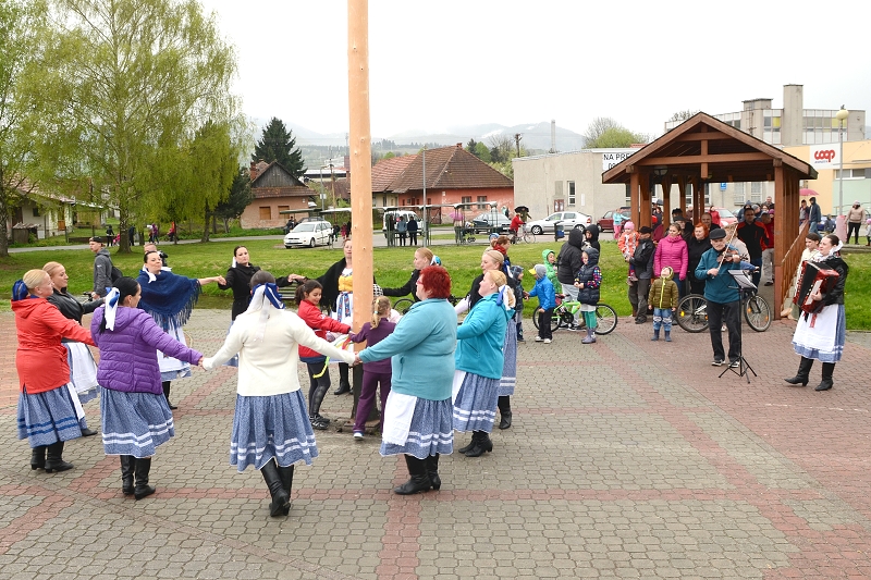 štvrtok, 28. apríla 2016 18:13:33