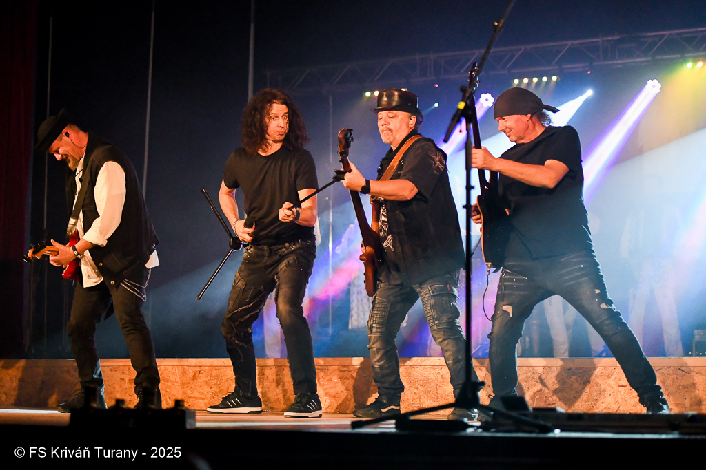 Číslo fotografie je DSC_3306